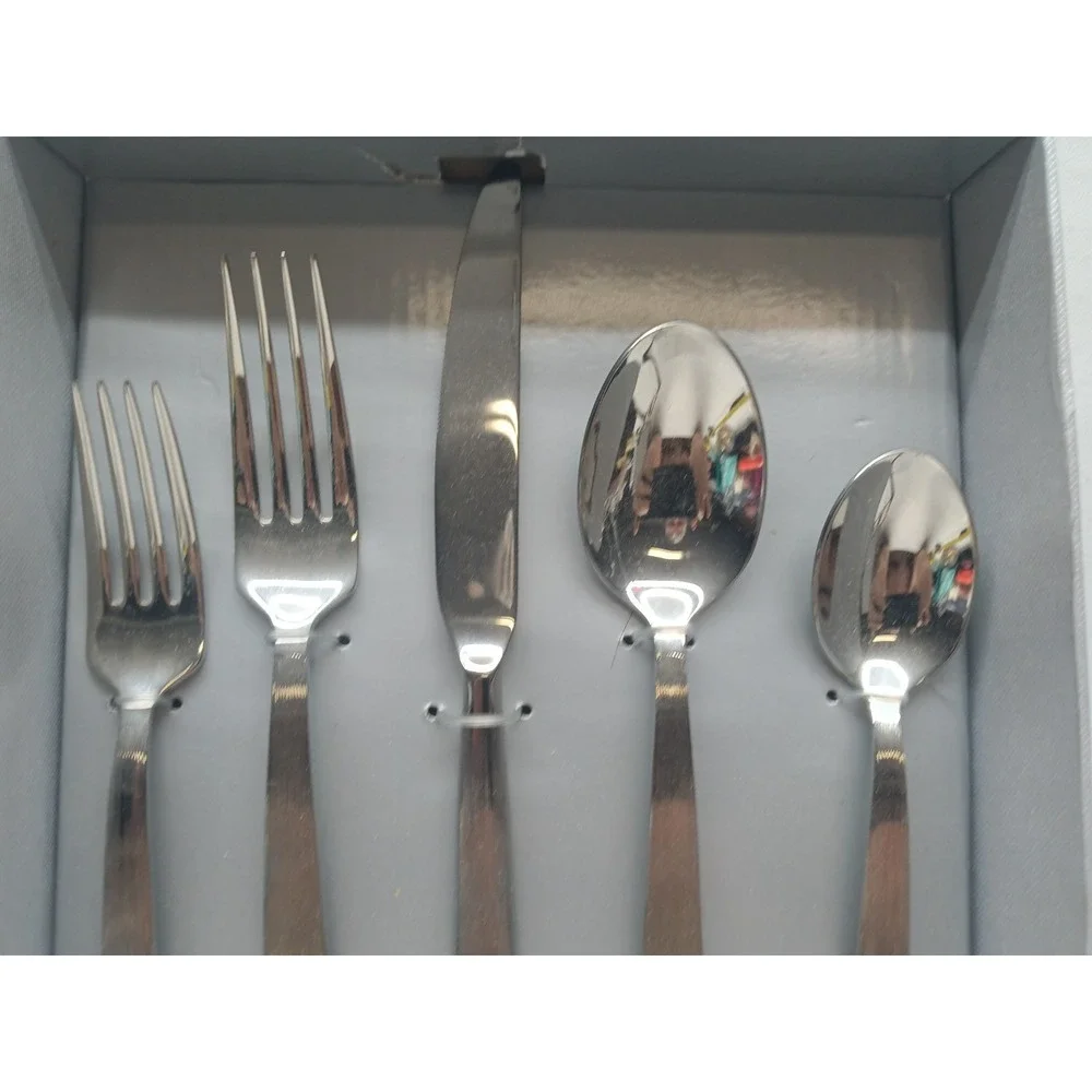 NIB BROCADE Argent Orfevres Villandry Mirror Stainless Steel 20pc. Flatware‎ Set